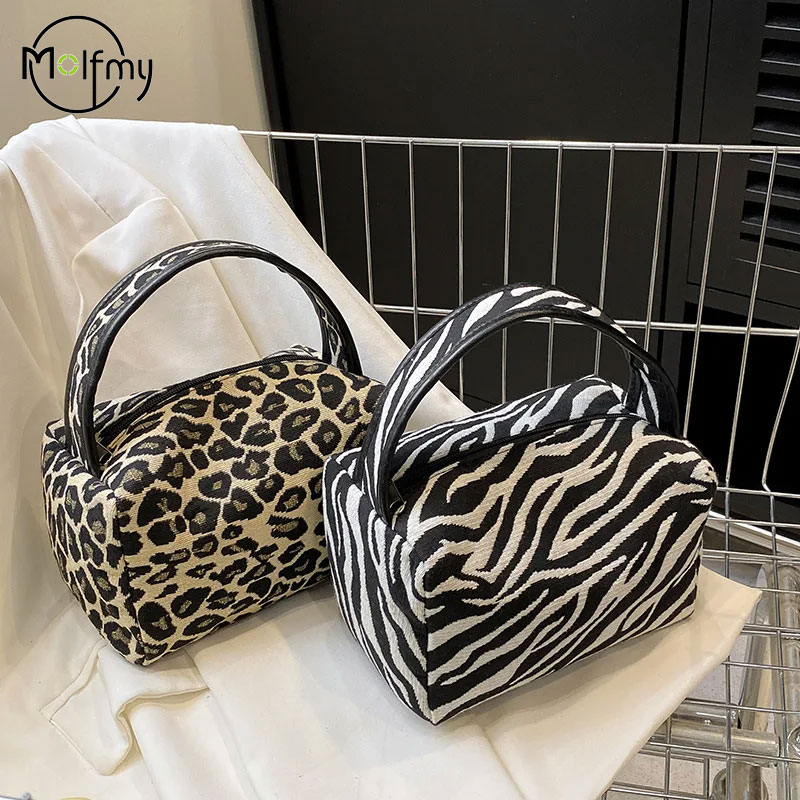Skincare D'Alba - Leopard Makeup Bag Luxury Large Capacity